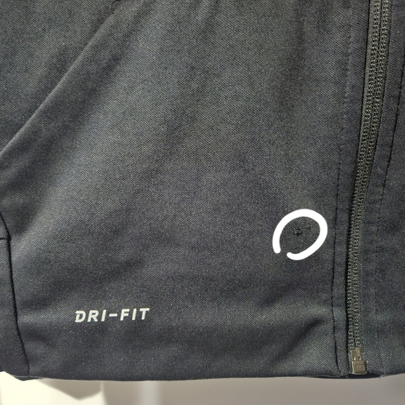 Nike Boys Dri-fit Zipper Hoodie. Black, Size Large. Good Condition. - Picture 10 of 10